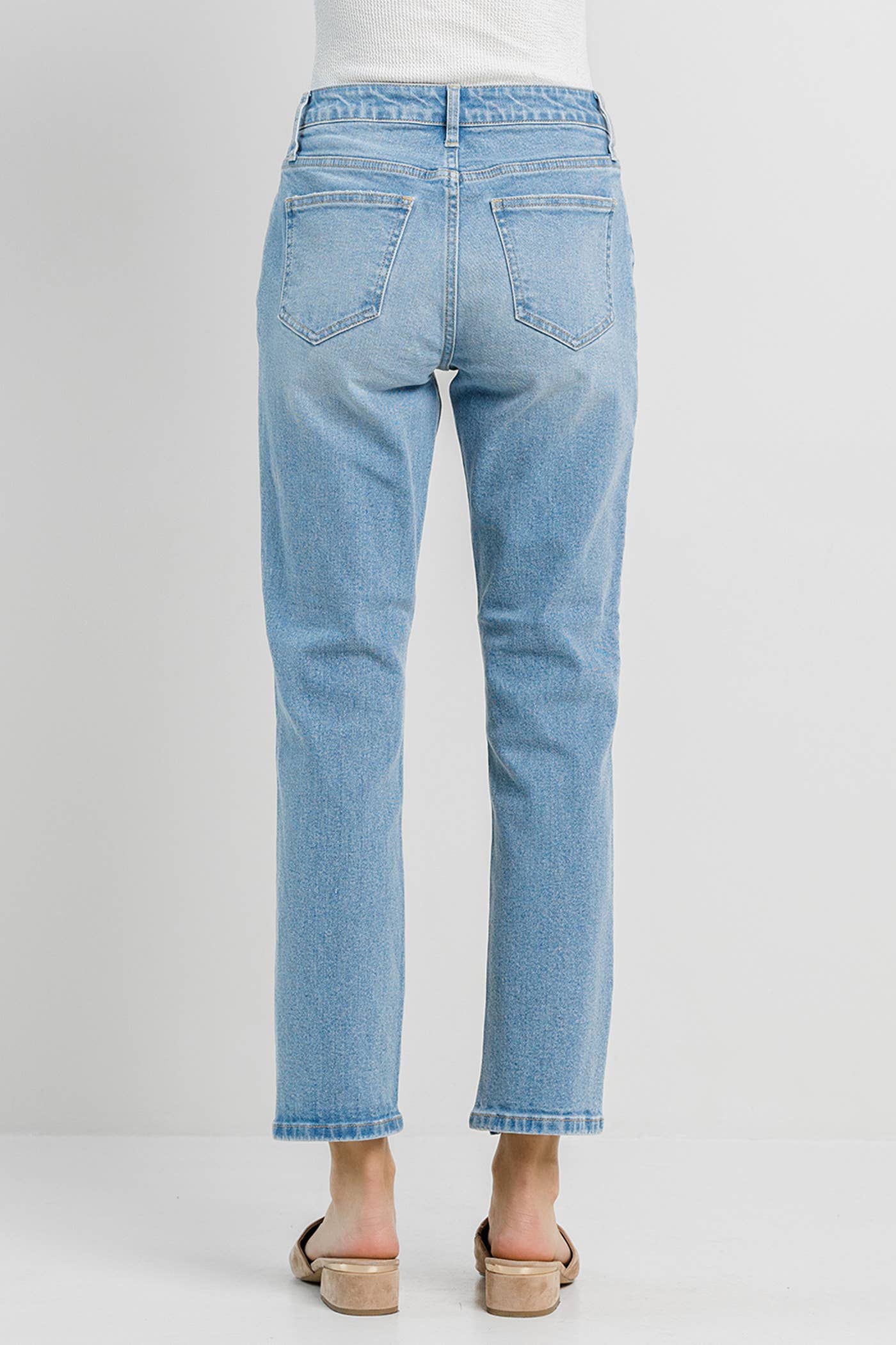 Straight with Grinded Hem: Light Denim