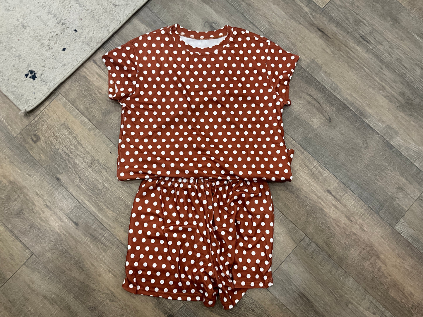 Polka dot set - brown