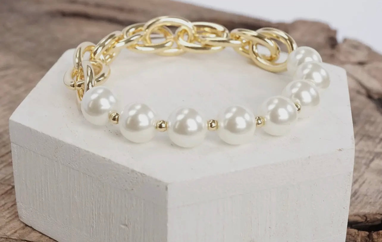 Large gold beaded pearl bracelet