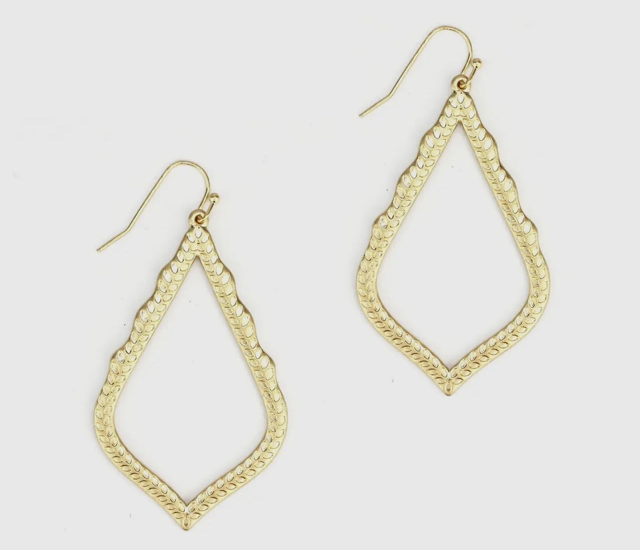 Ribbed earrings