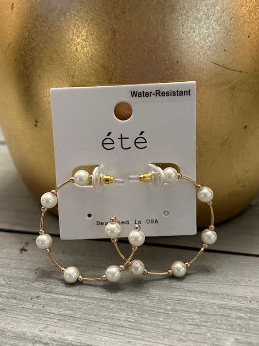 Pearl around hoop